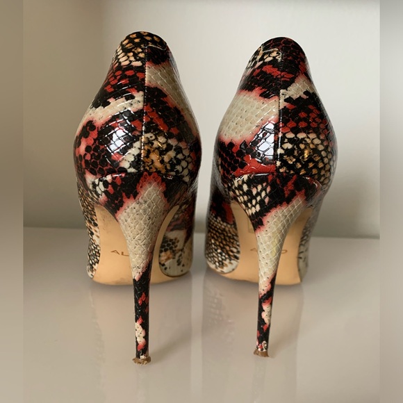 SEXY SNAKESKIN PUMP BLACK RED BEIGE BROWN NEUTRAL SIZE 8.5 ALDO SHOES FALL - Picture 4 of 9